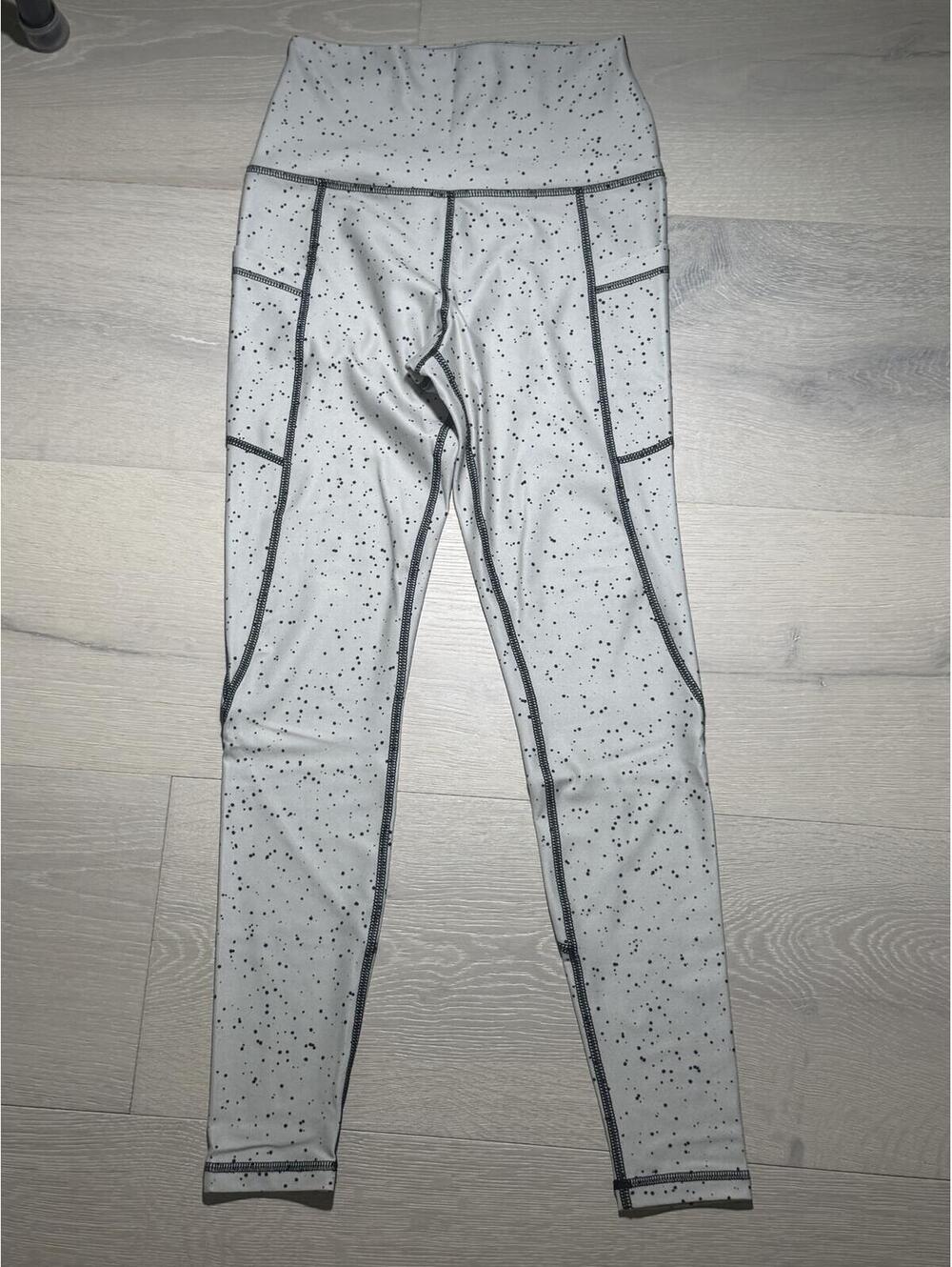 Scorpio Sol Women’s XS Beige Black Speckled High Rise Pocket Leggings Yoga